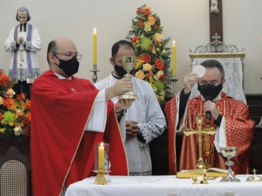 Missa solene de encerramento da festa do Padroeiro do Seminário